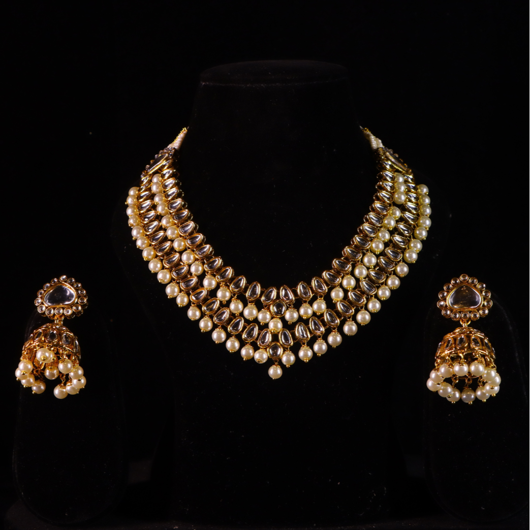 kundan necklace set with white pearls