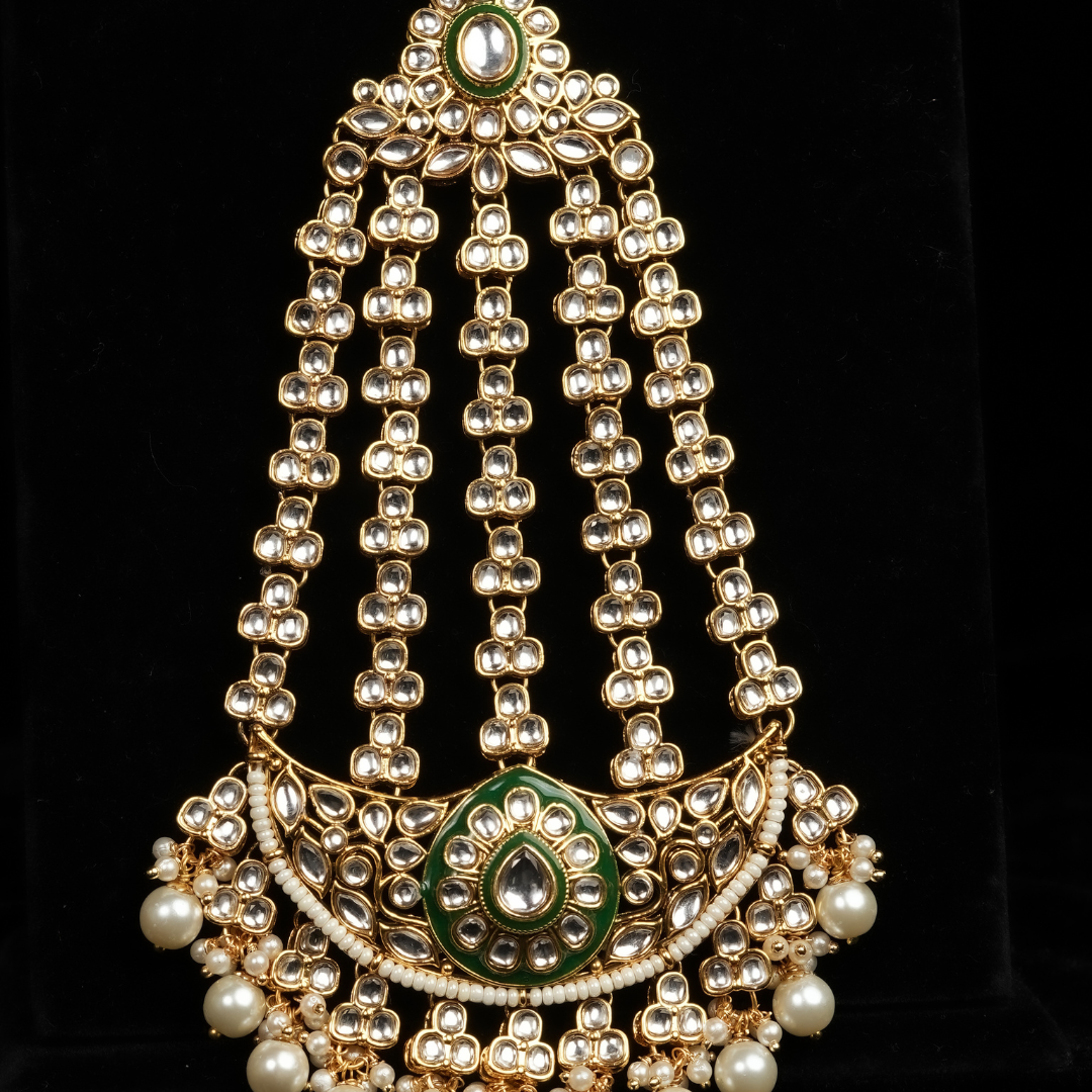 kundan passa with hanging white pearls