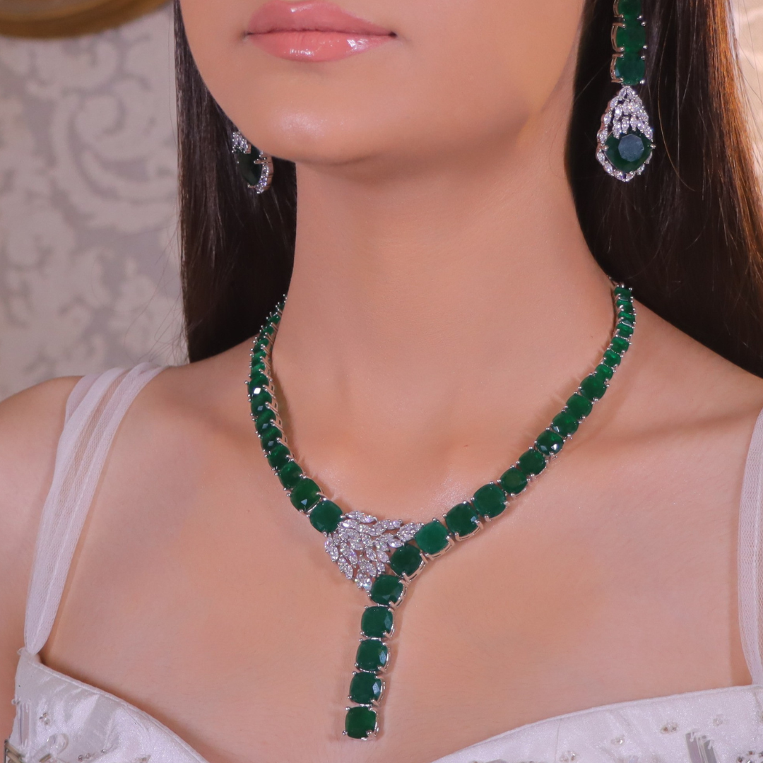 "DMONDE" Boutique Emerald Diamond Necklace Set