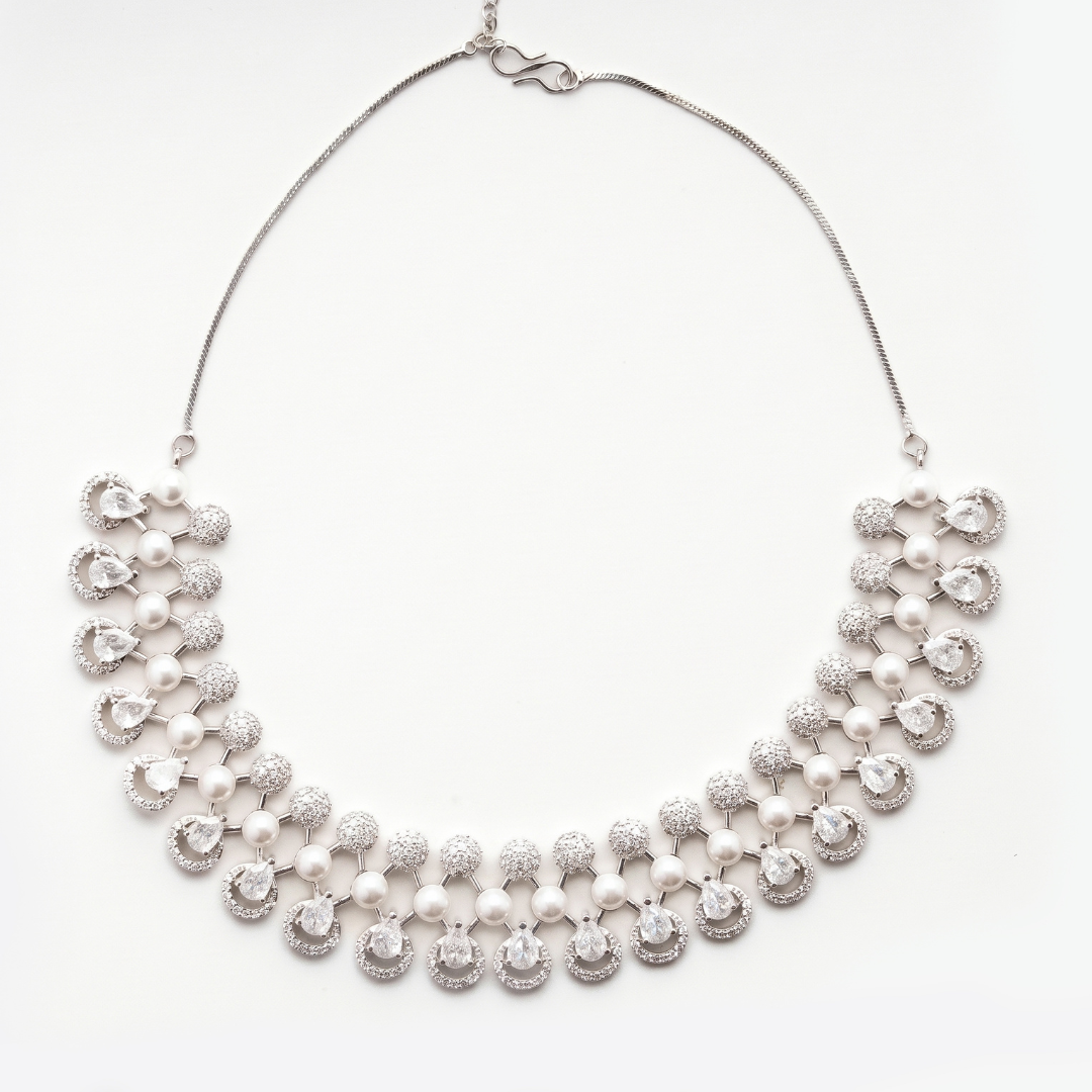 Mystic Pearl Necklace Set
