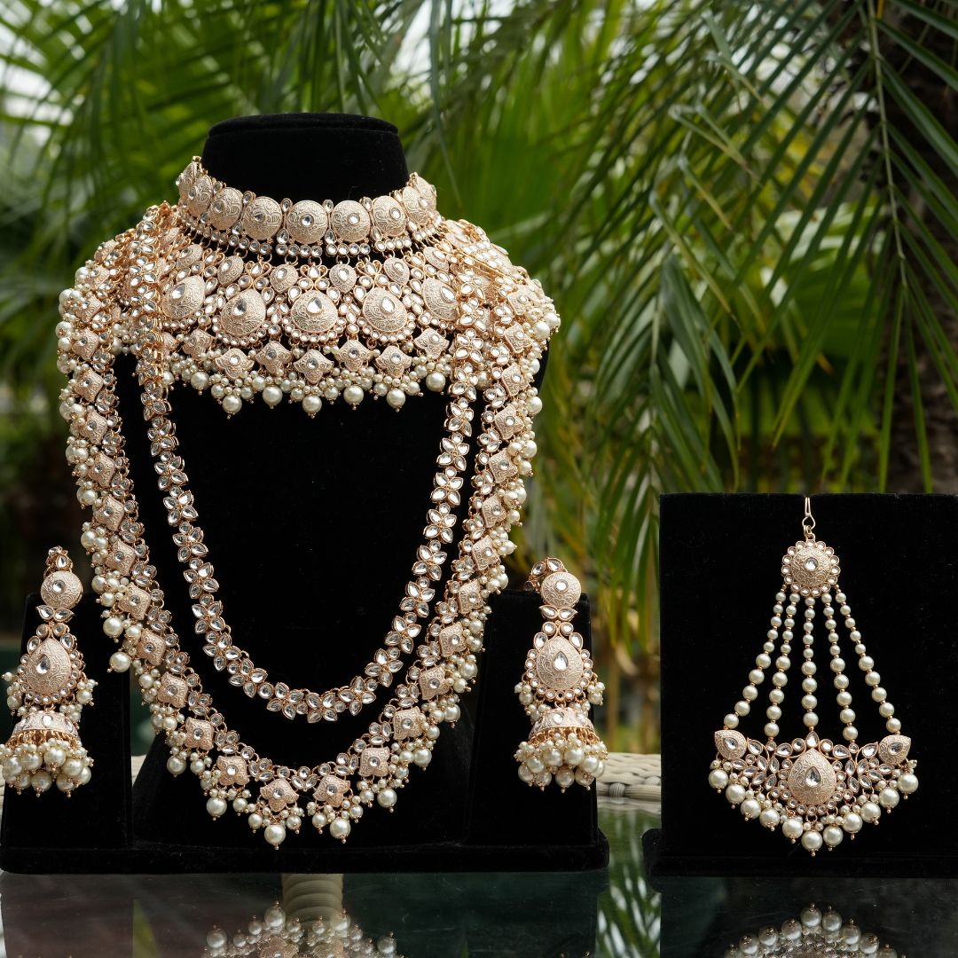 luxurious pastel pink bridal jewellery set for wedding season