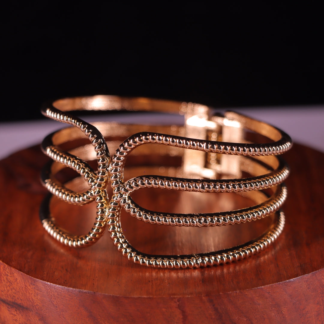 "VIENNA" Gold Texture Bangle
