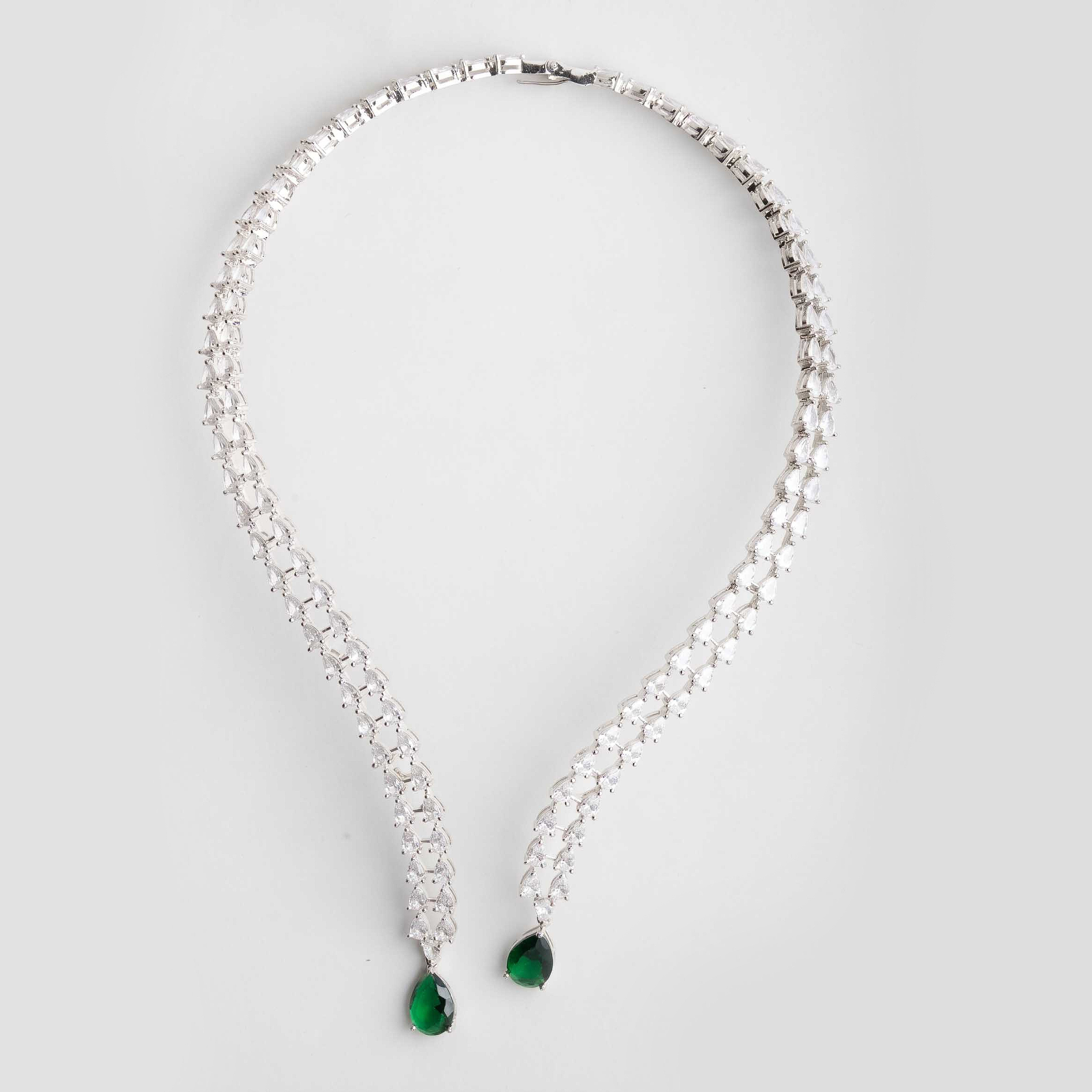 Royal Emera Silver Necklace Set