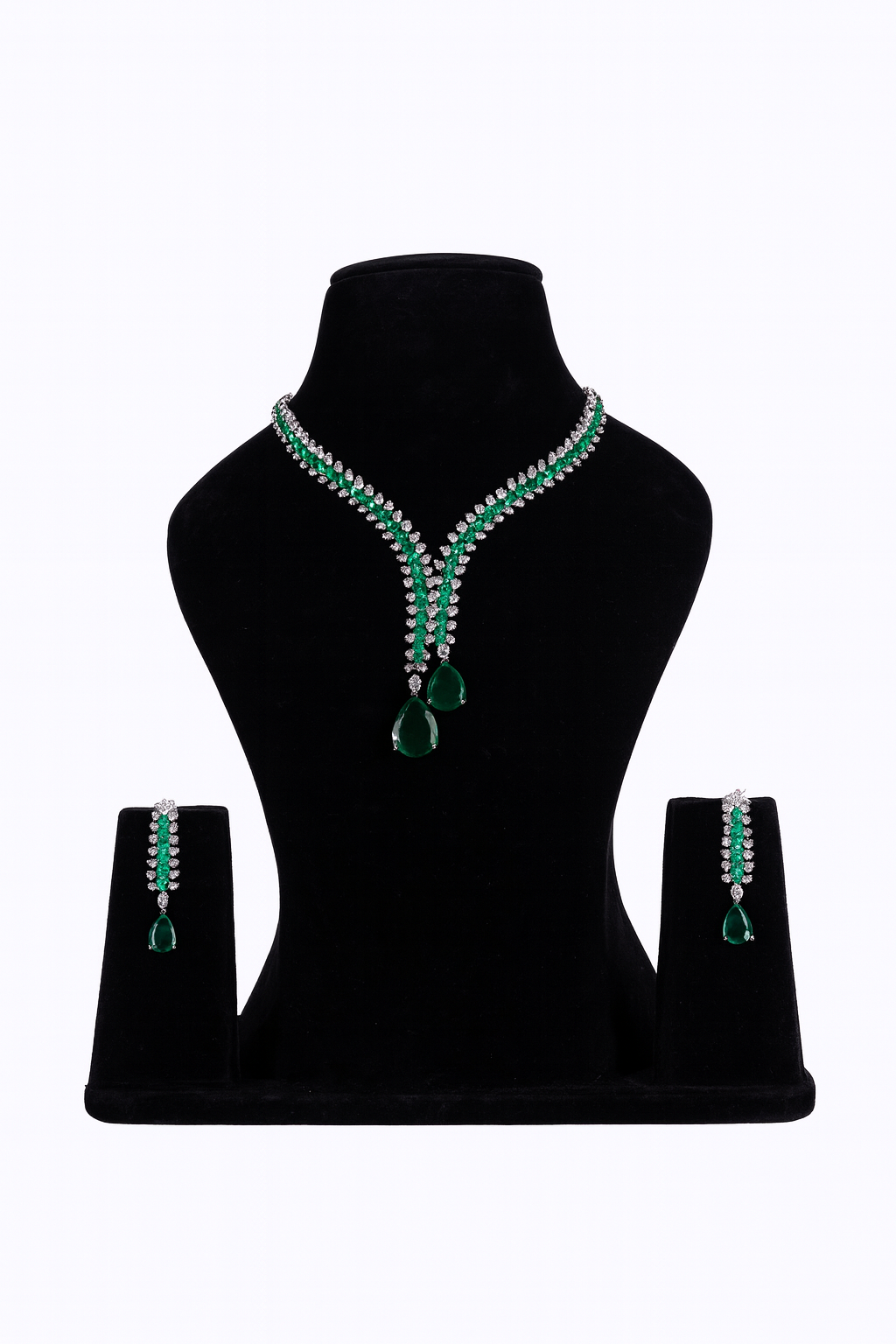 "DMONDE" Royal Emera Diamond Necklace Set
