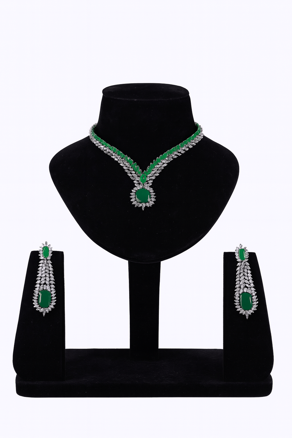 "DMONDE" Mystic Émeraude Diamond Necklace Set
