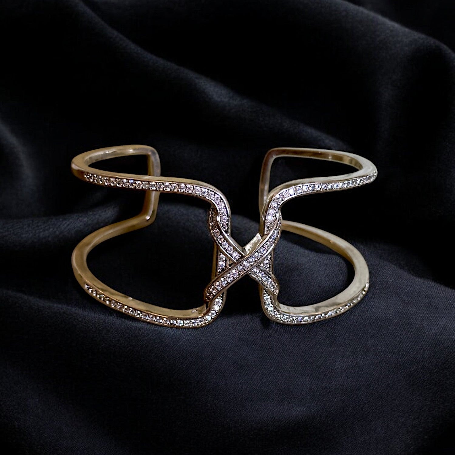 "VIENNA" Silver Lining Bracelet