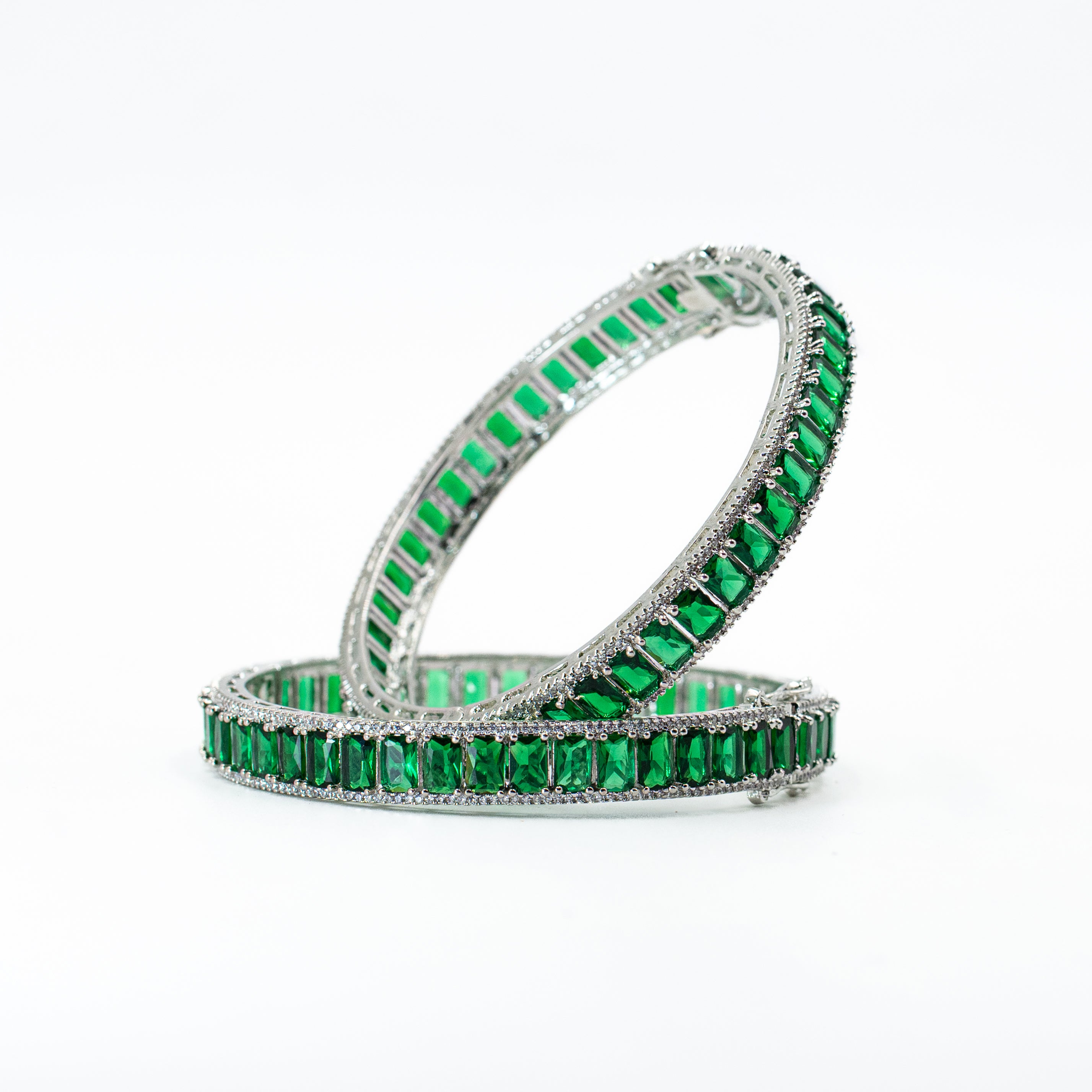 "VIENNA" Regal Emerald Ivy Bangle (1 Piece)
