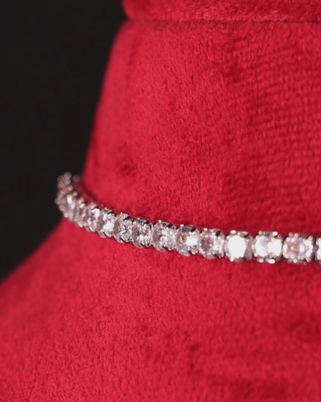Load video: diamond tennis string set