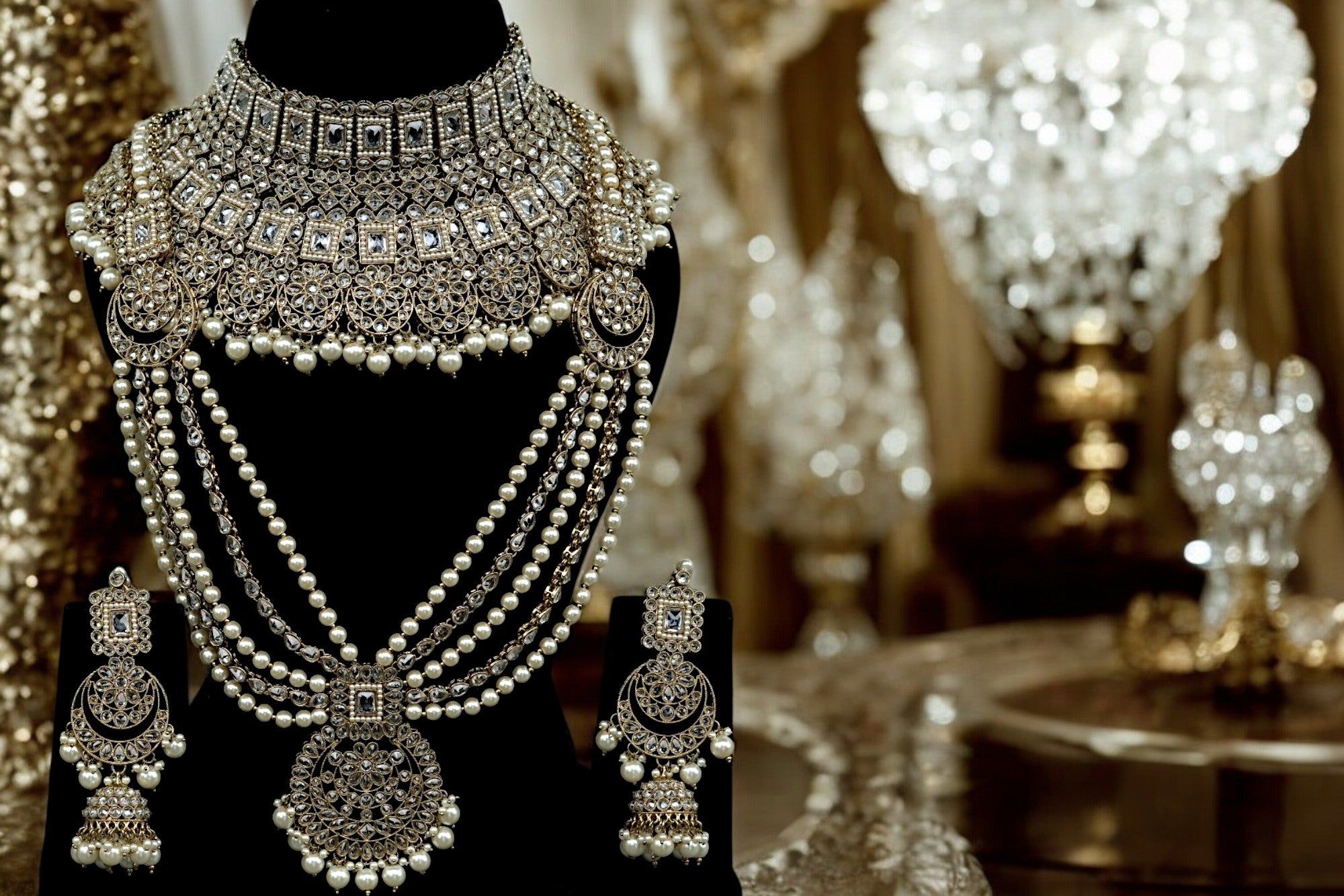 "KYARA" Moonshine White Full Bridal Set (9 pcs)