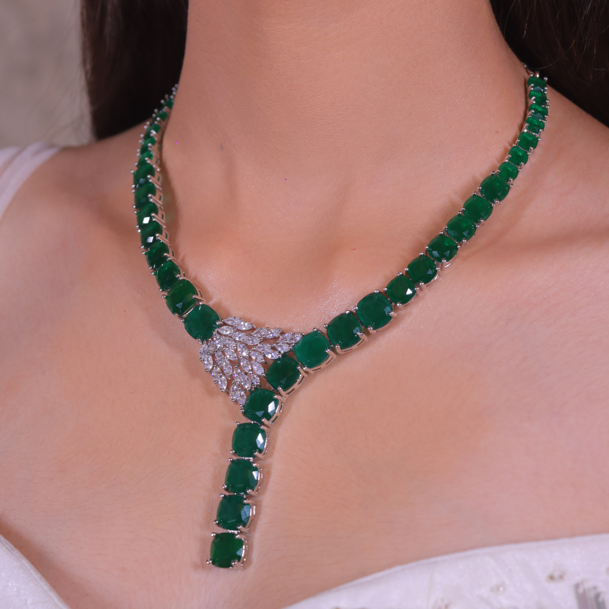 "DMONDE" Boutique Emerald Diamond Necklace Set