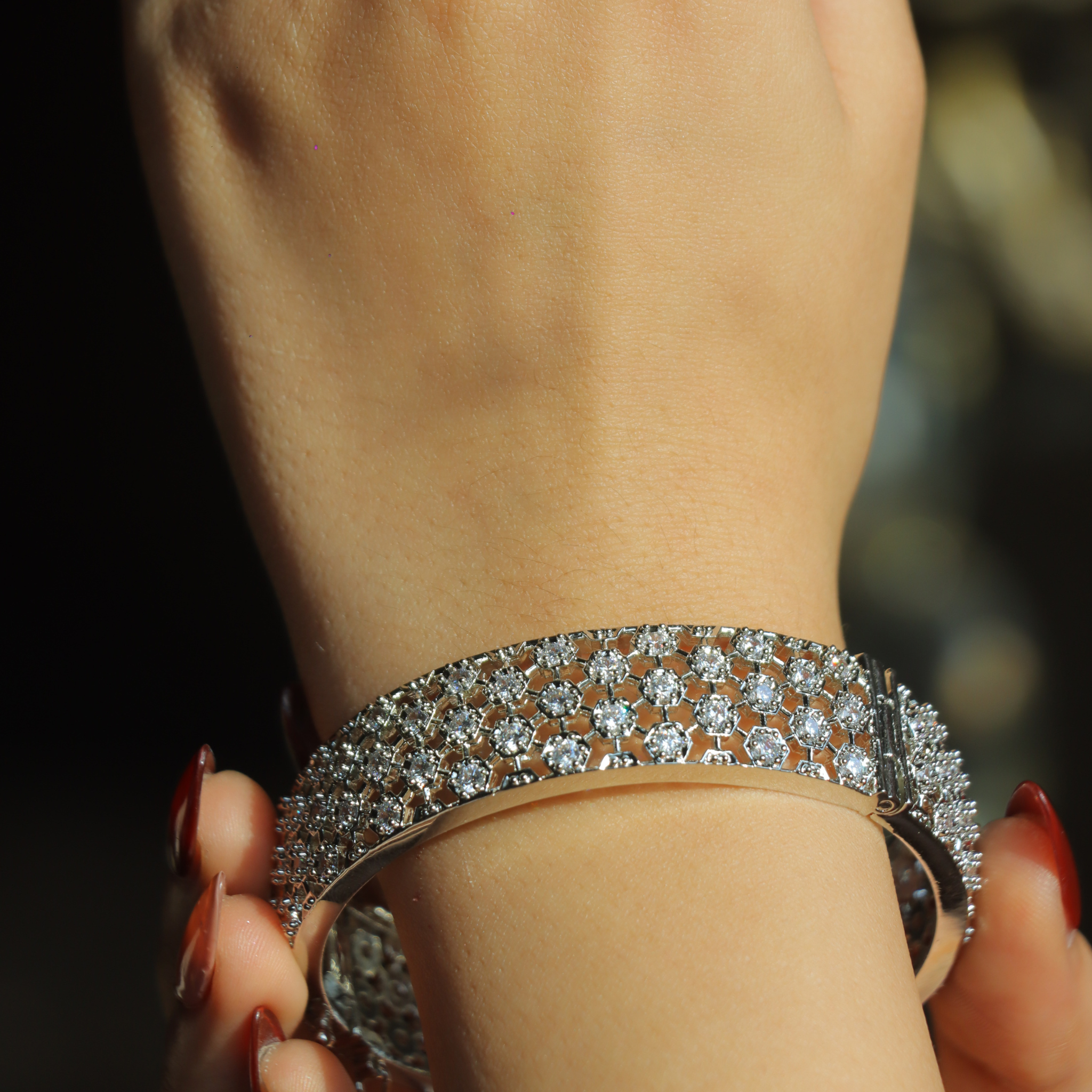"VIENNA" Diamond Nest Bangle