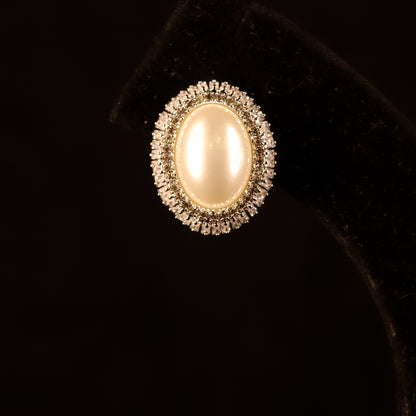 "VIENNA" Moonlight Pearl Earrings