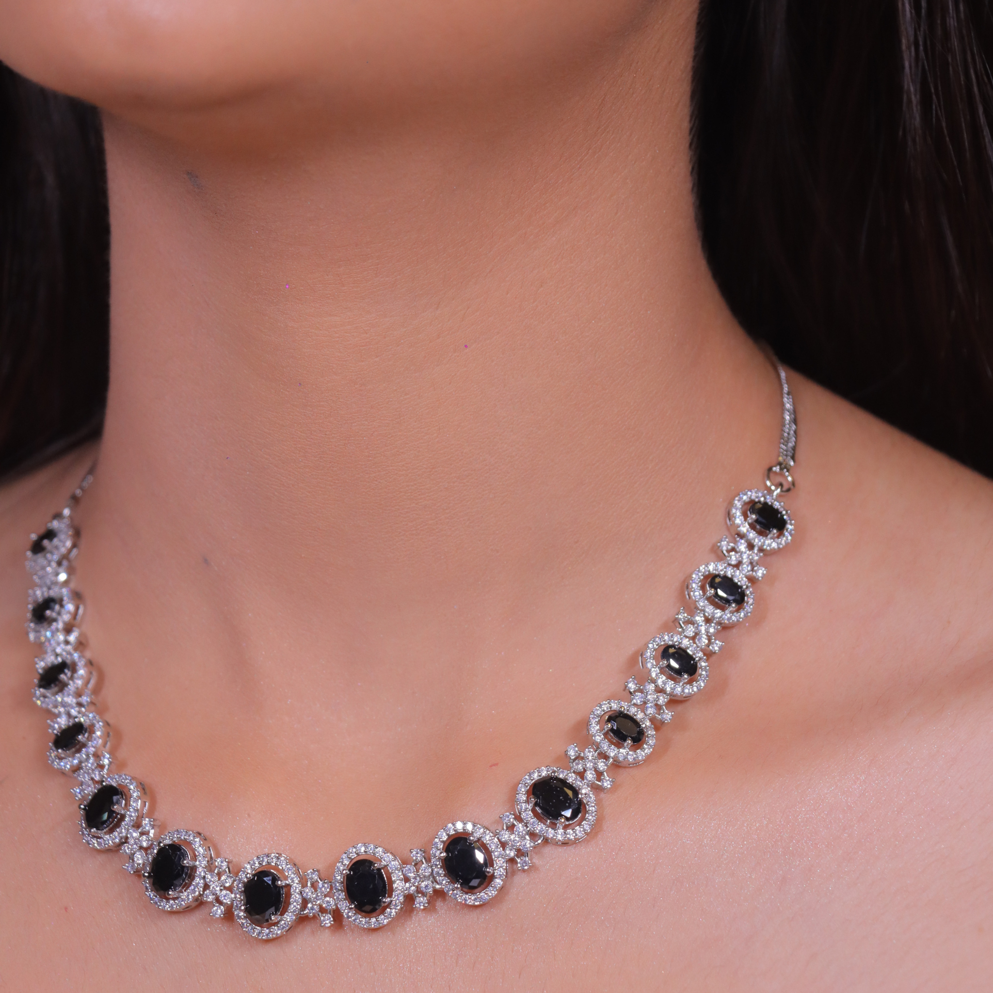 "DMONDE" Frost Twilight Diamond Necklace Set