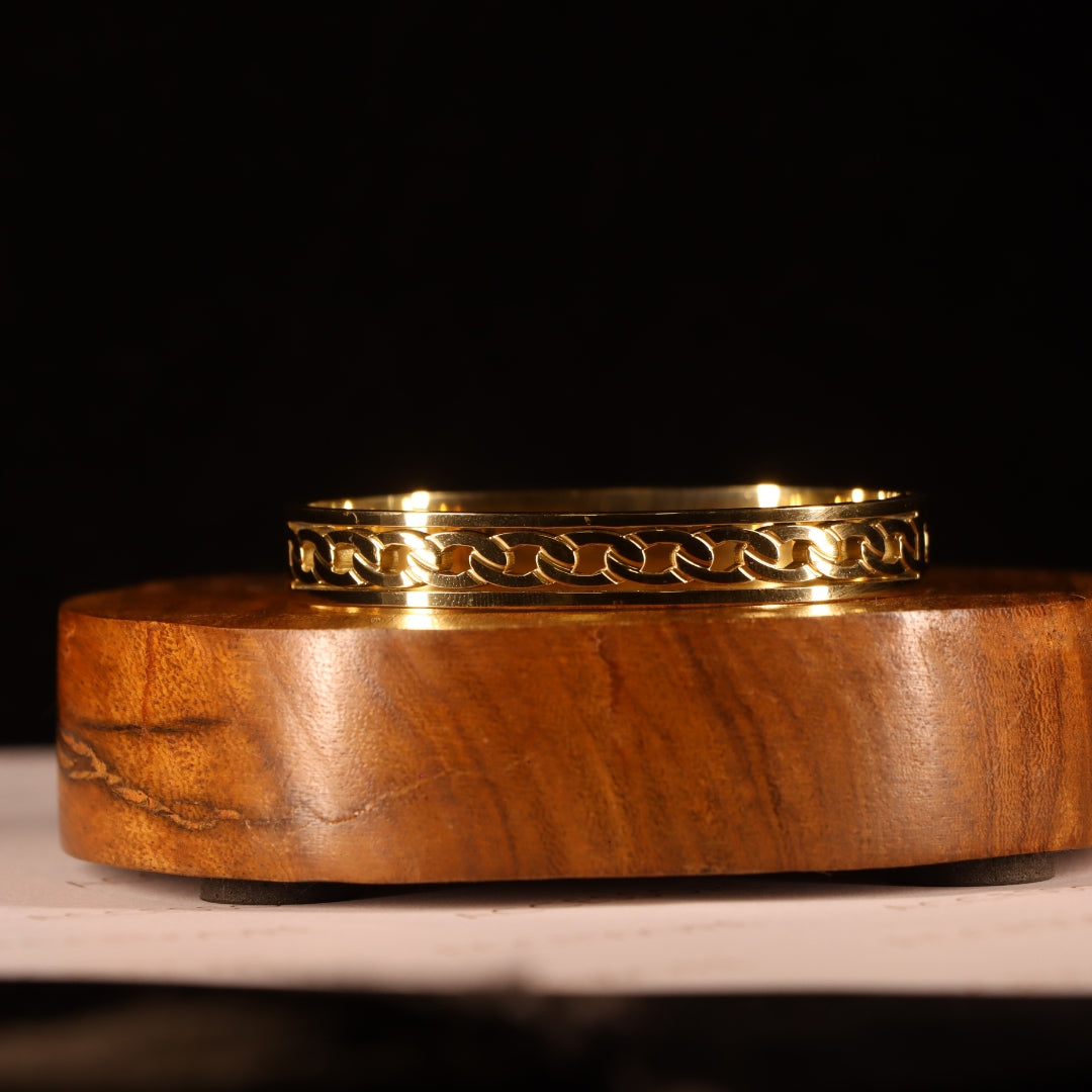 "VIENNA" Gold Mesh Bangle