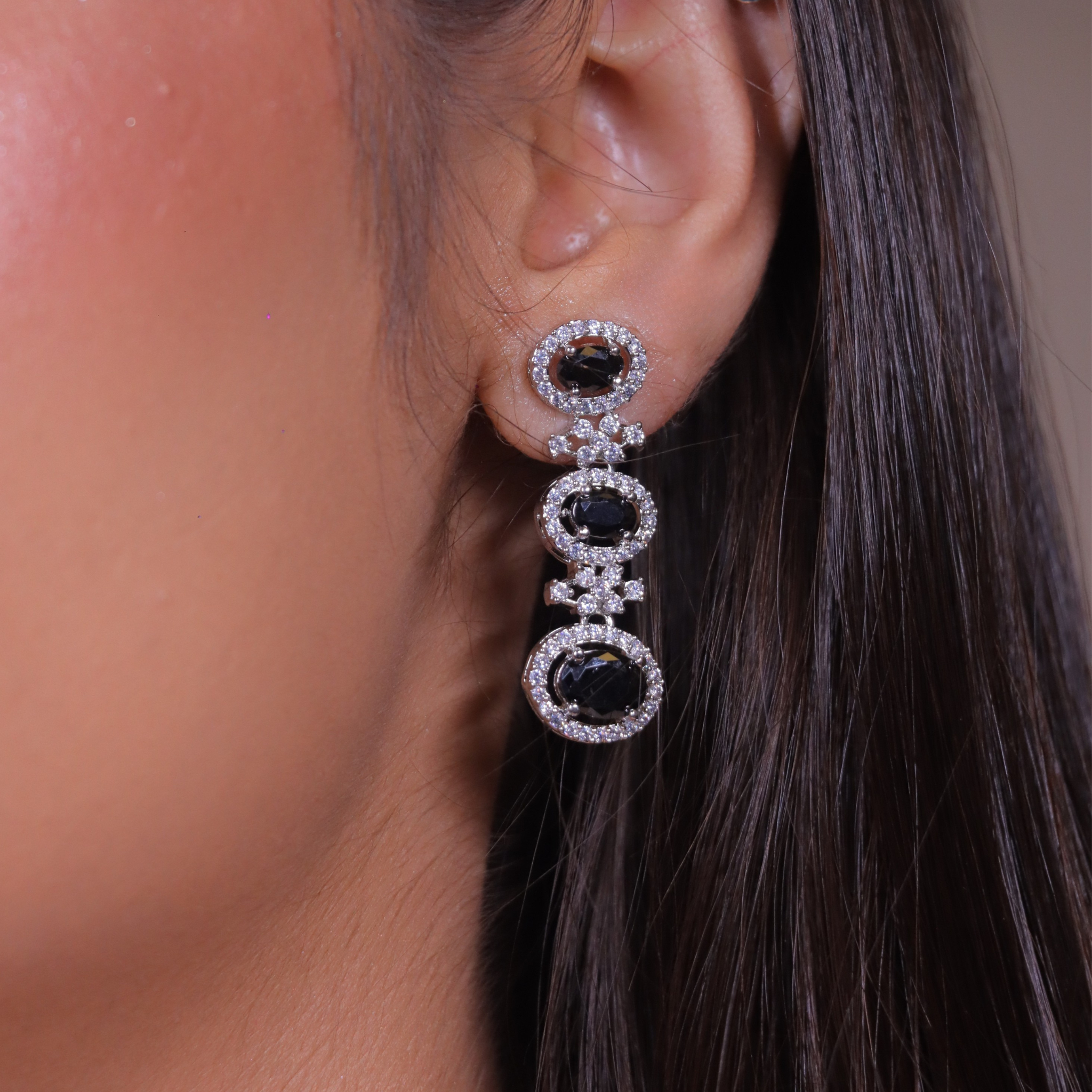 "DMONDE" Frost Twilight Diamond Necklace Set