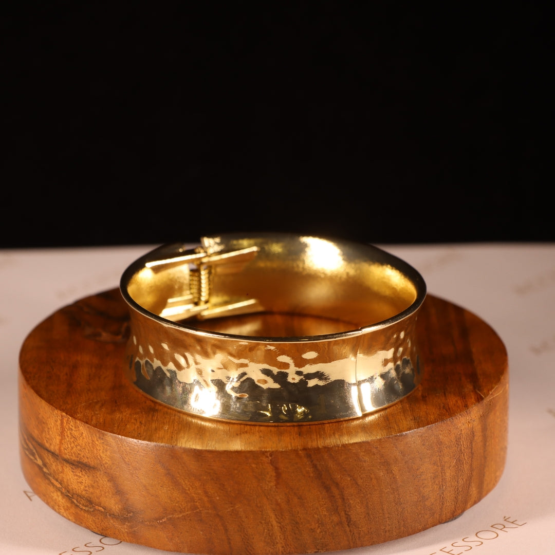 "VIENNA" Gold Horizon Bangle