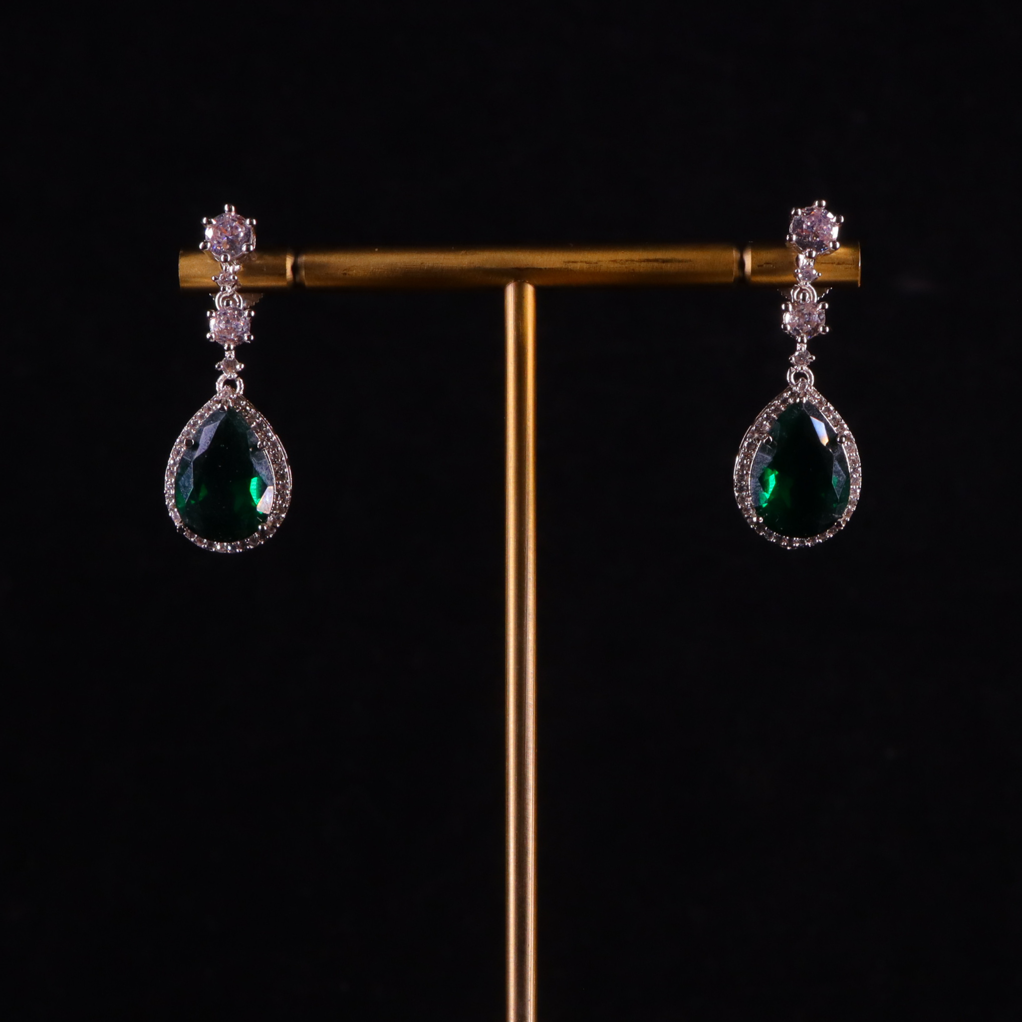 "AMARA" Drop Emerald Earrings