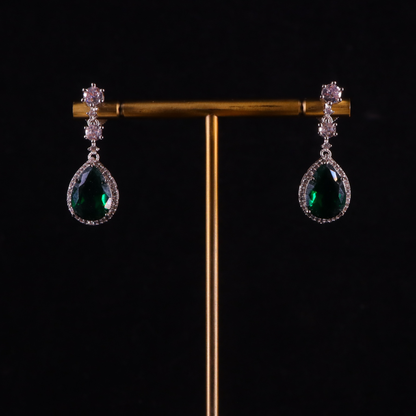 "AMARA" Drop Emerald Earrings