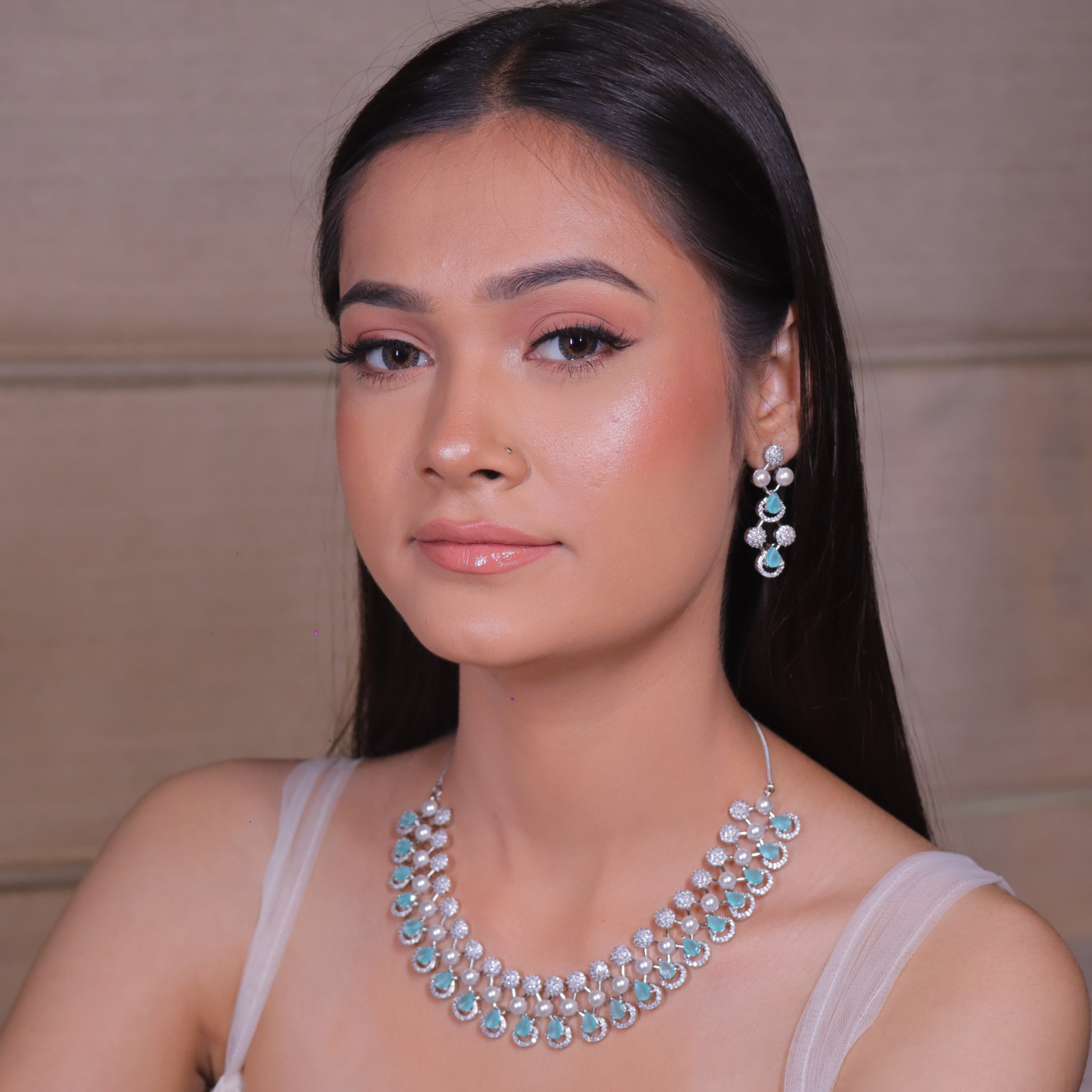 "DMONDE" Turquoise Mist Pearl Necklace Set