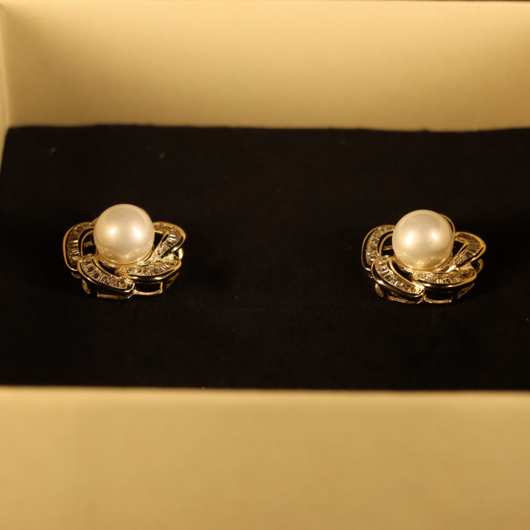 "VIENNA" Pearl Ivory Earrings