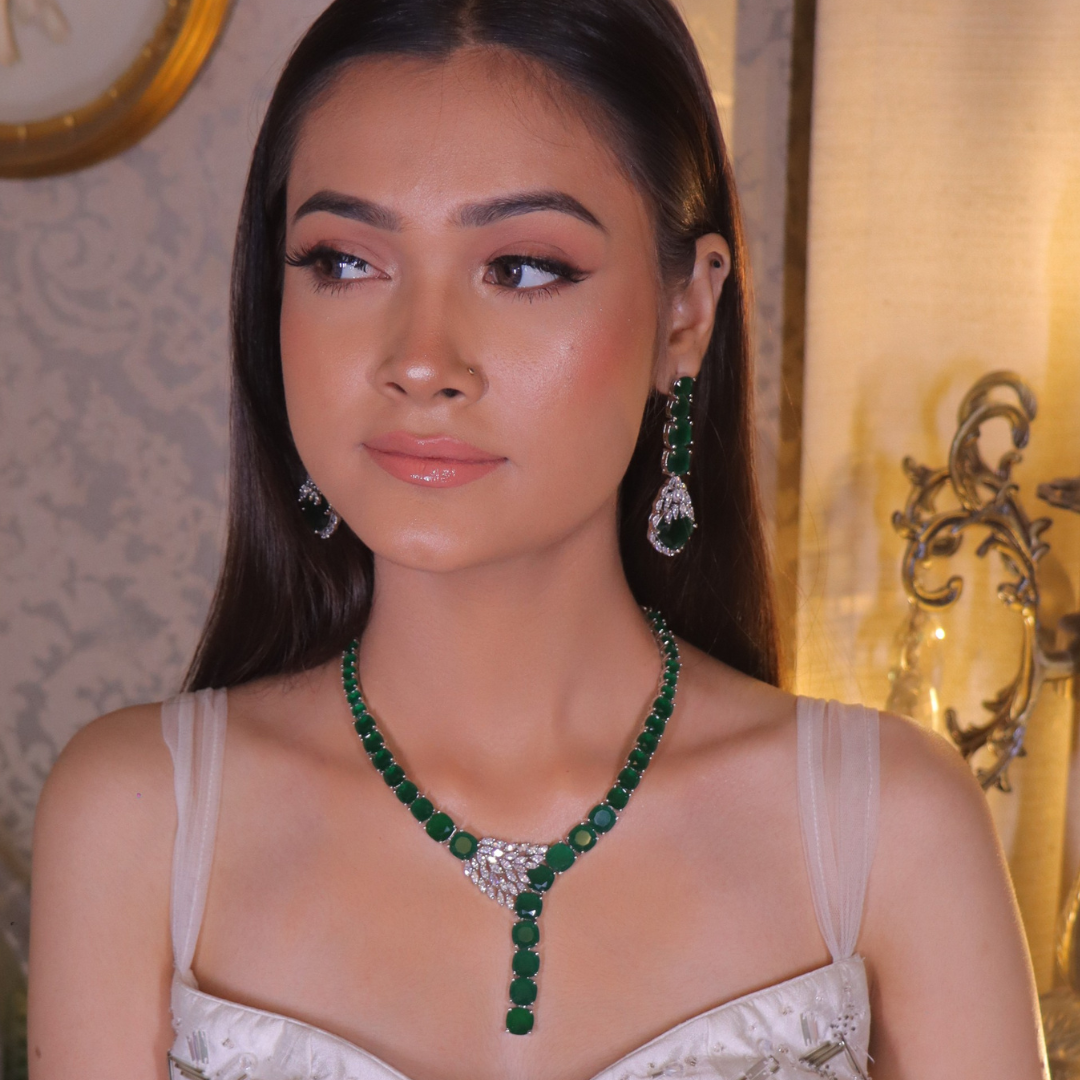 "DMONDE" Boutique Emerald Diamond Necklace Set