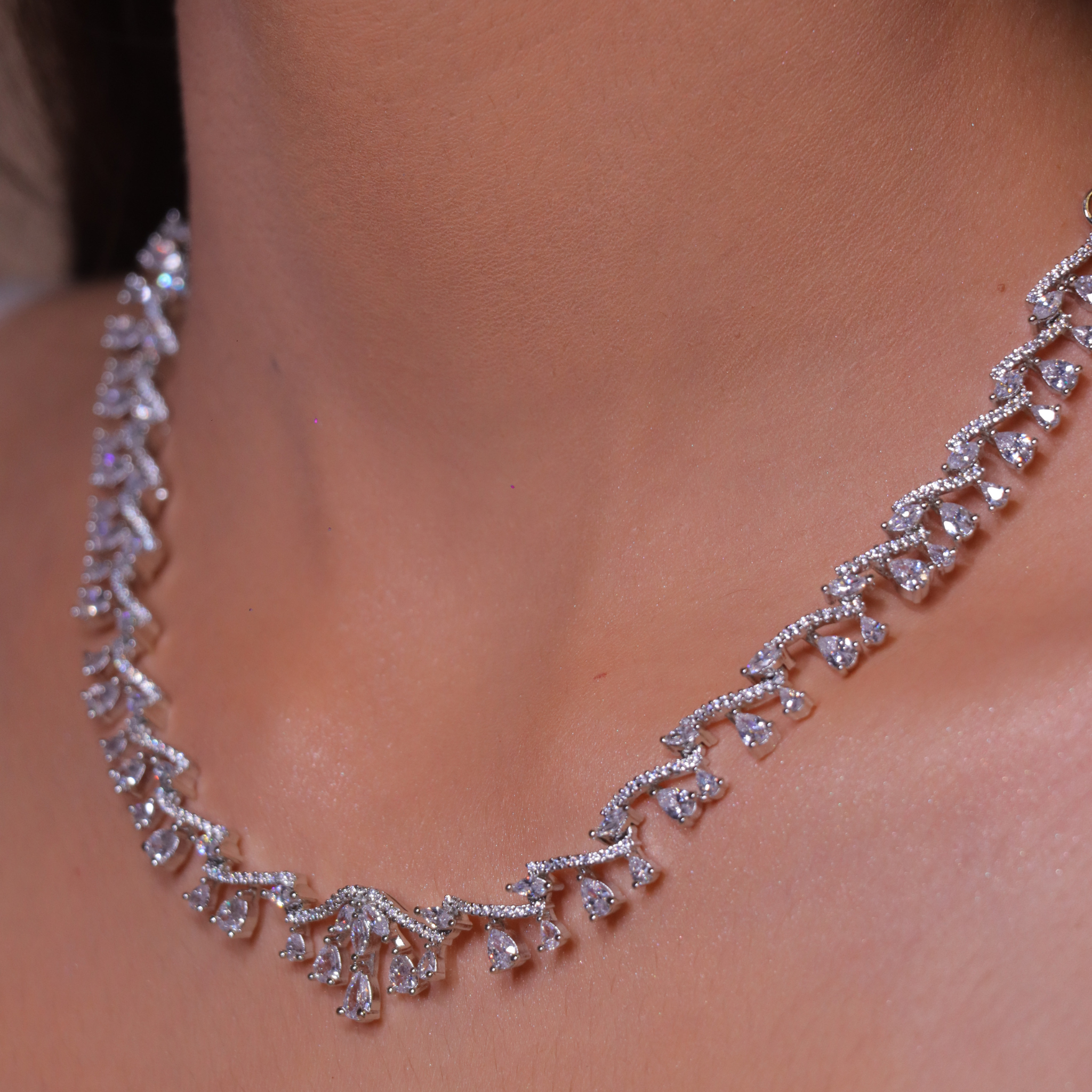 "DMONDE" Dazzling Diamond Necklace Set