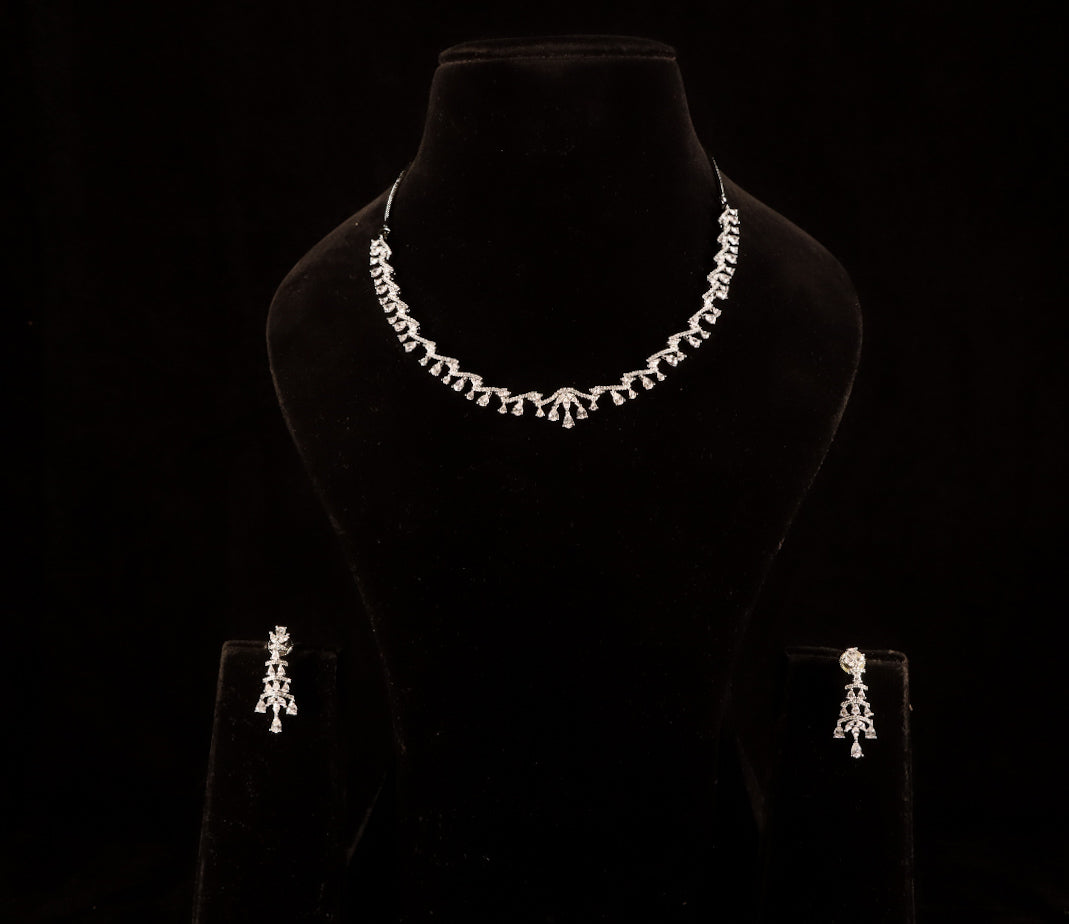 "DMONDE" Dazzling Diamond Necklace Set