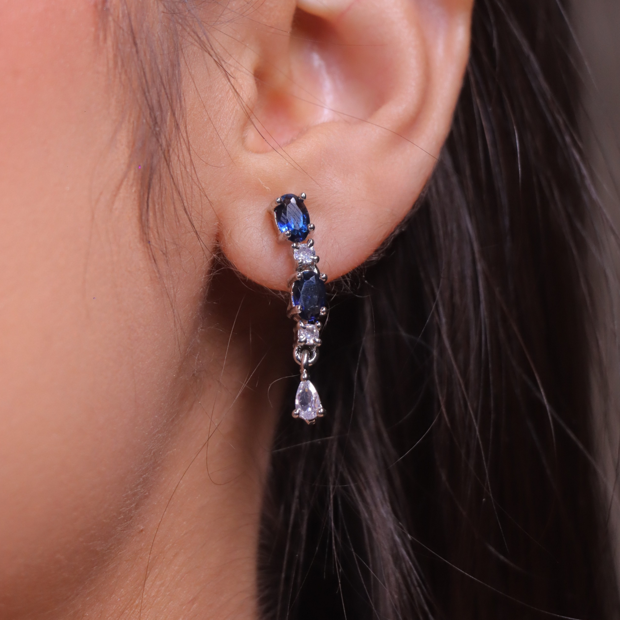 "DMONDE" Deep Navy Diamond String Set
