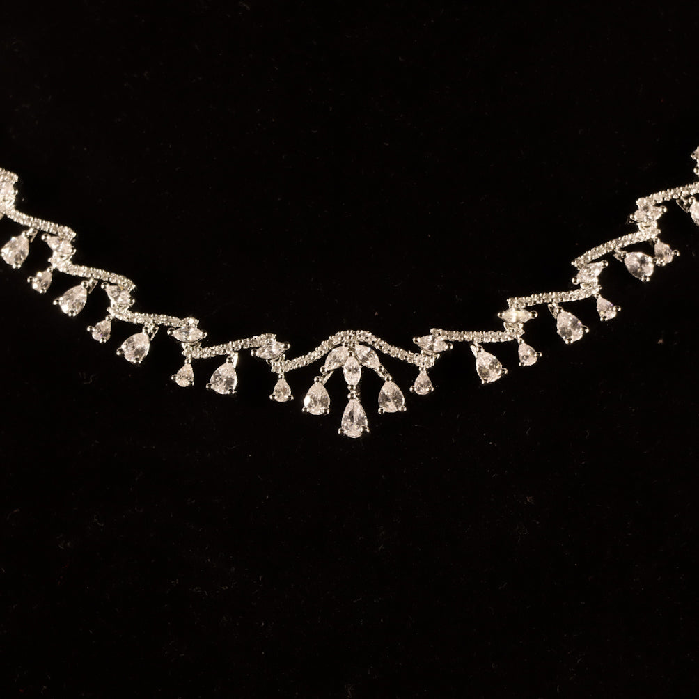 "DMONDE" Dazzling Diamond Necklace Set