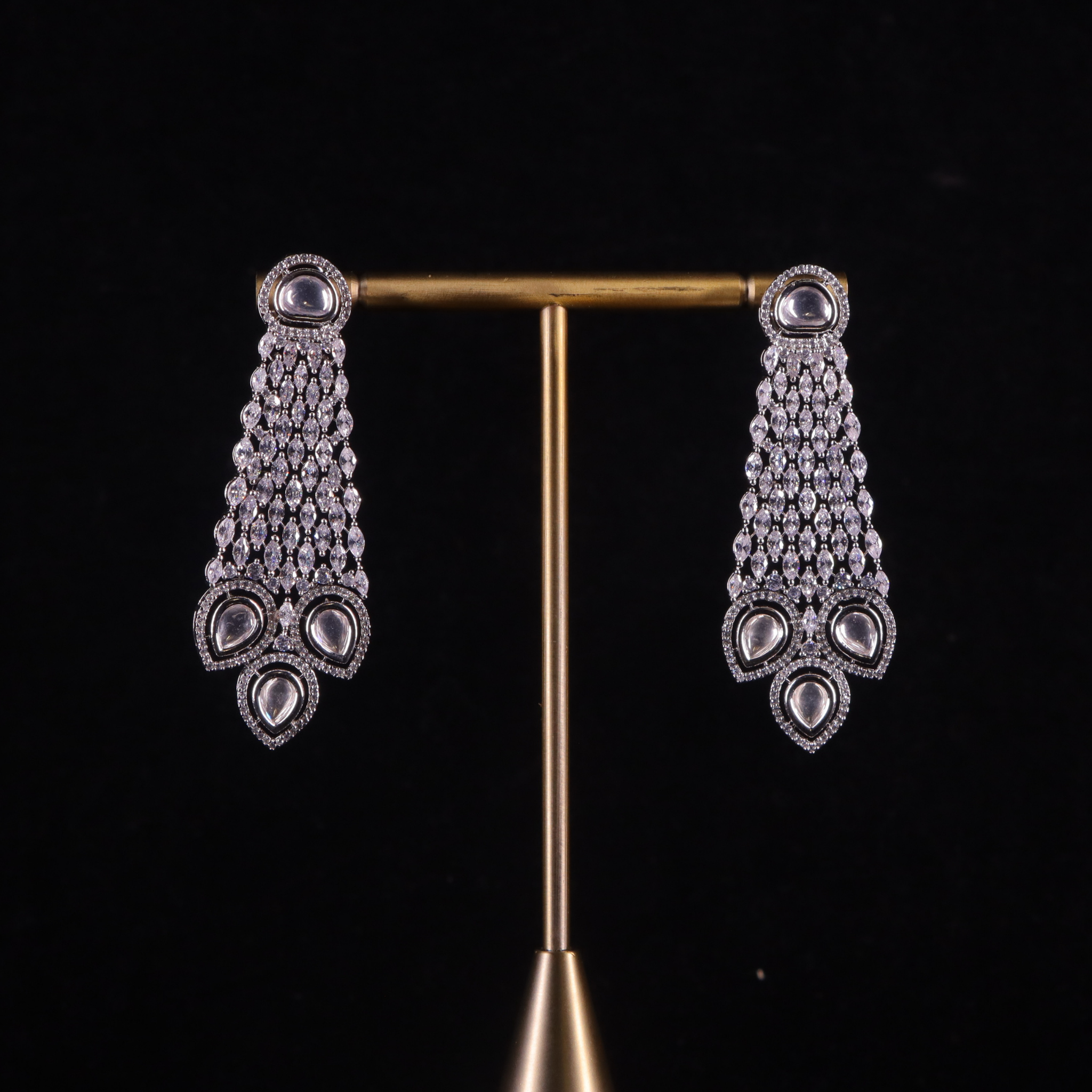 "AMARA" Chrome Silver Earrings