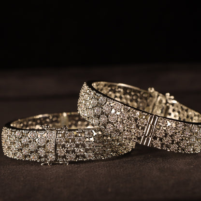 "VIENNA" Diamond Nest Bangle
