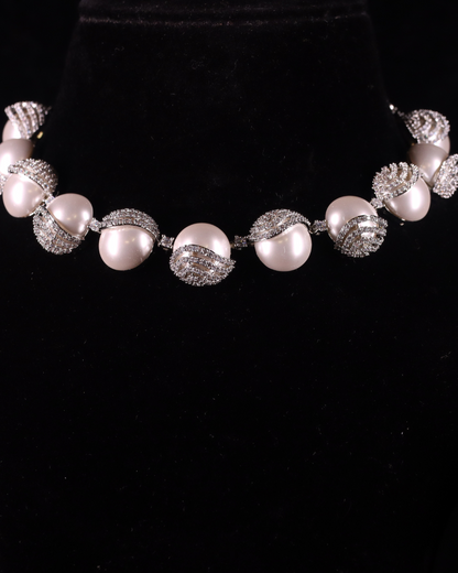 "DMONDE" Celeste Pearl Necklace Set