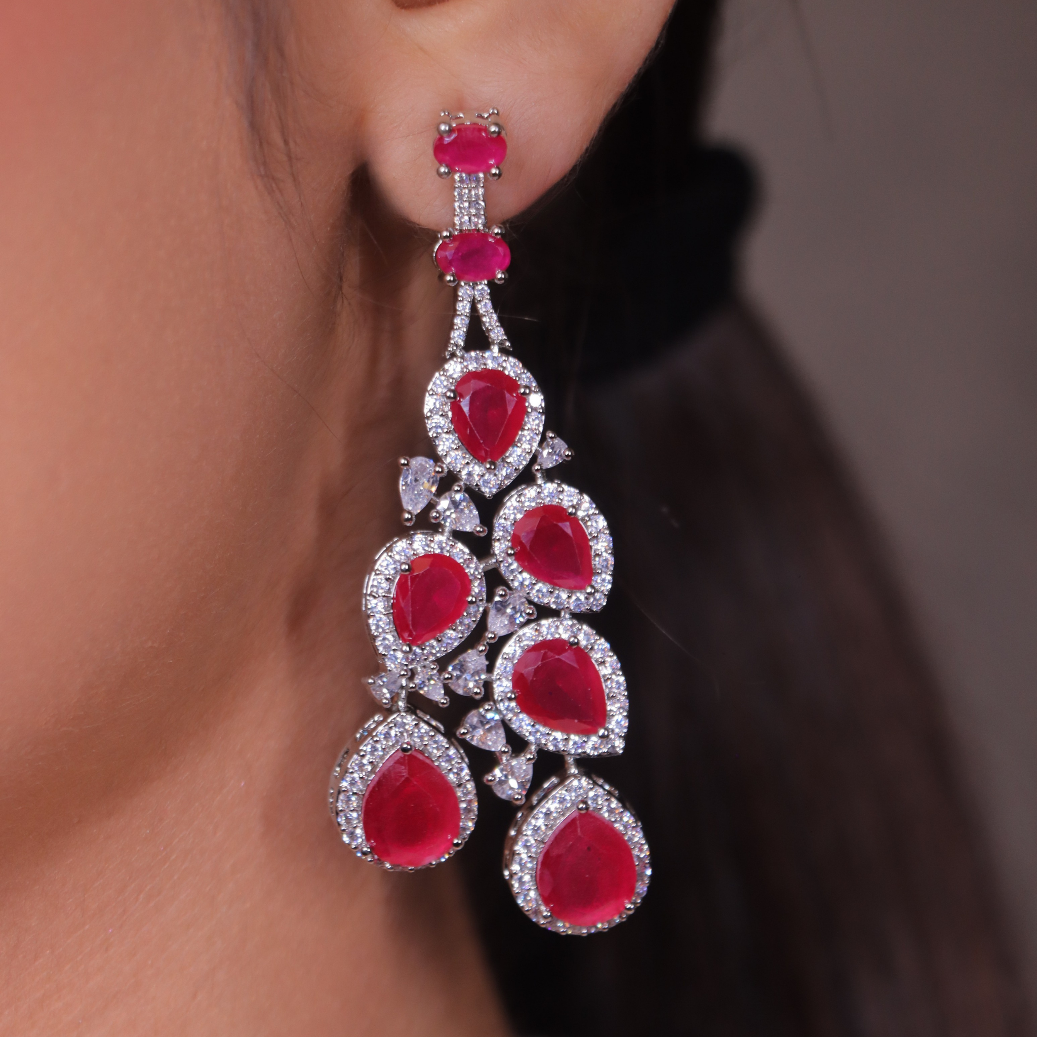 "DMONDE" Maharani Ruby Choker Set
