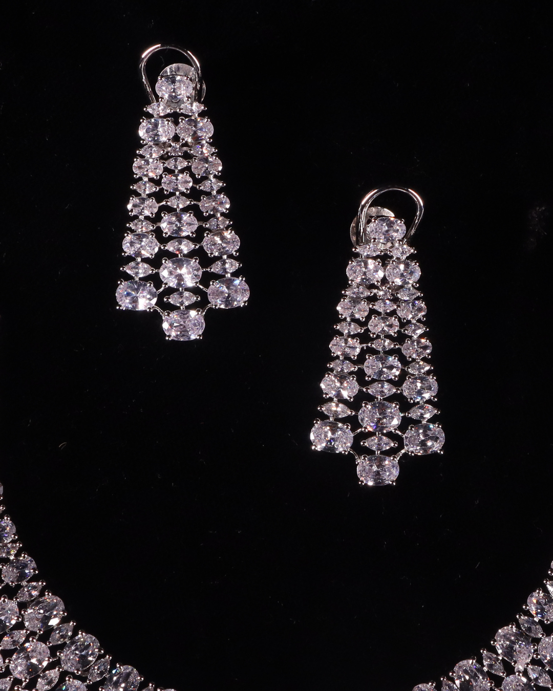 "DMONDE" Luminaire Necklace Set