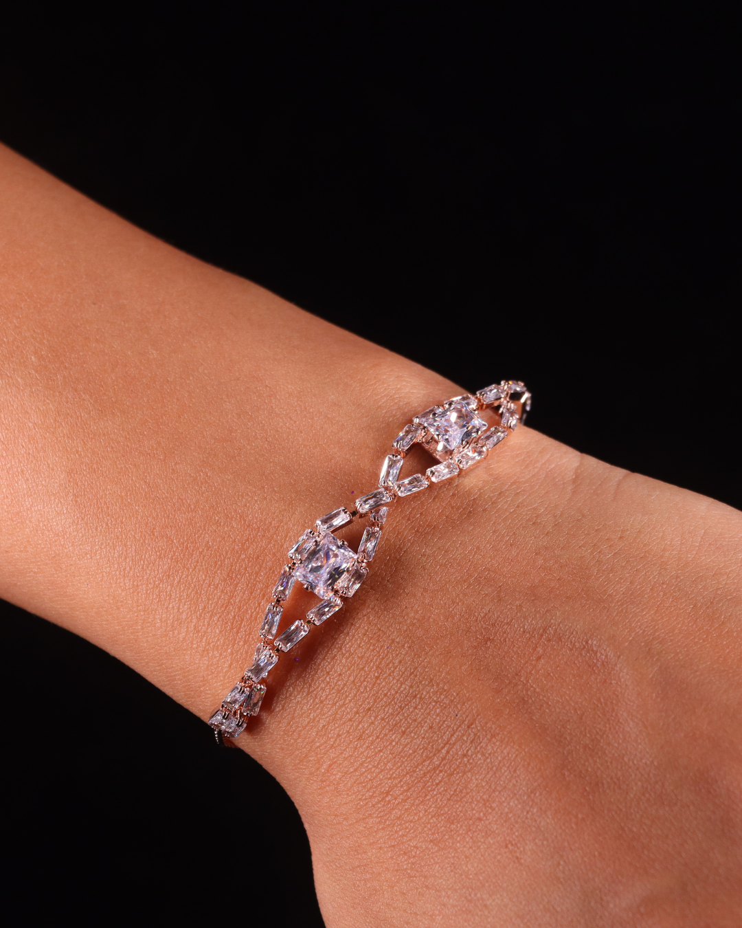 "VIENNA" Interlace Bracelet
