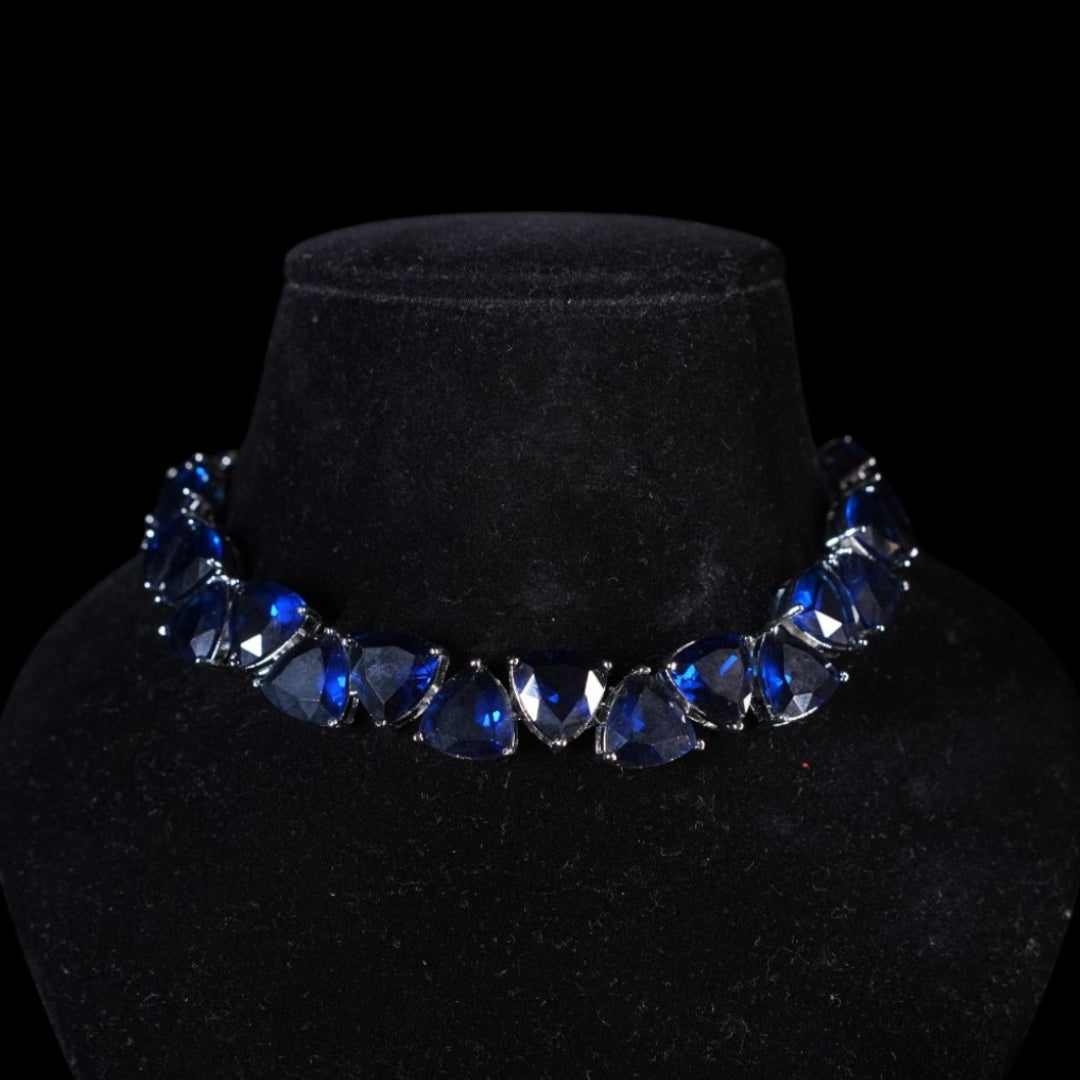"DMONDE" Sapphire Triangle Necklace Set