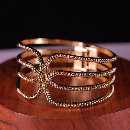 "VIENNA" Gold Texture Bangle