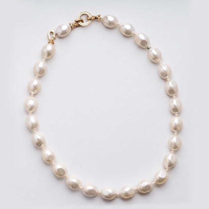 Queen Pearl Neckpiece