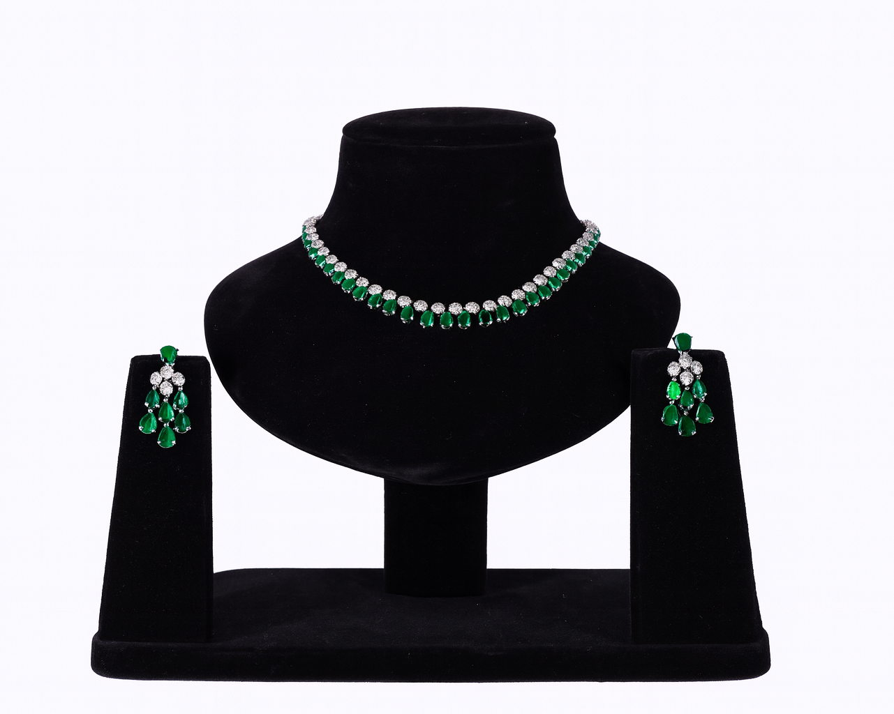"DMONDE" Tusk Emerald Diamond Necklace Set