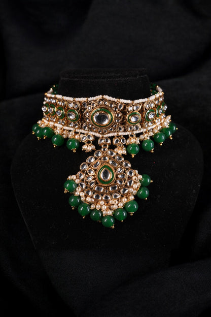 "AMIRA" Emerald Choker Kundan Set