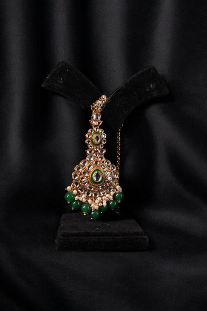"AMIRA" Emerald Choker Kundan Set