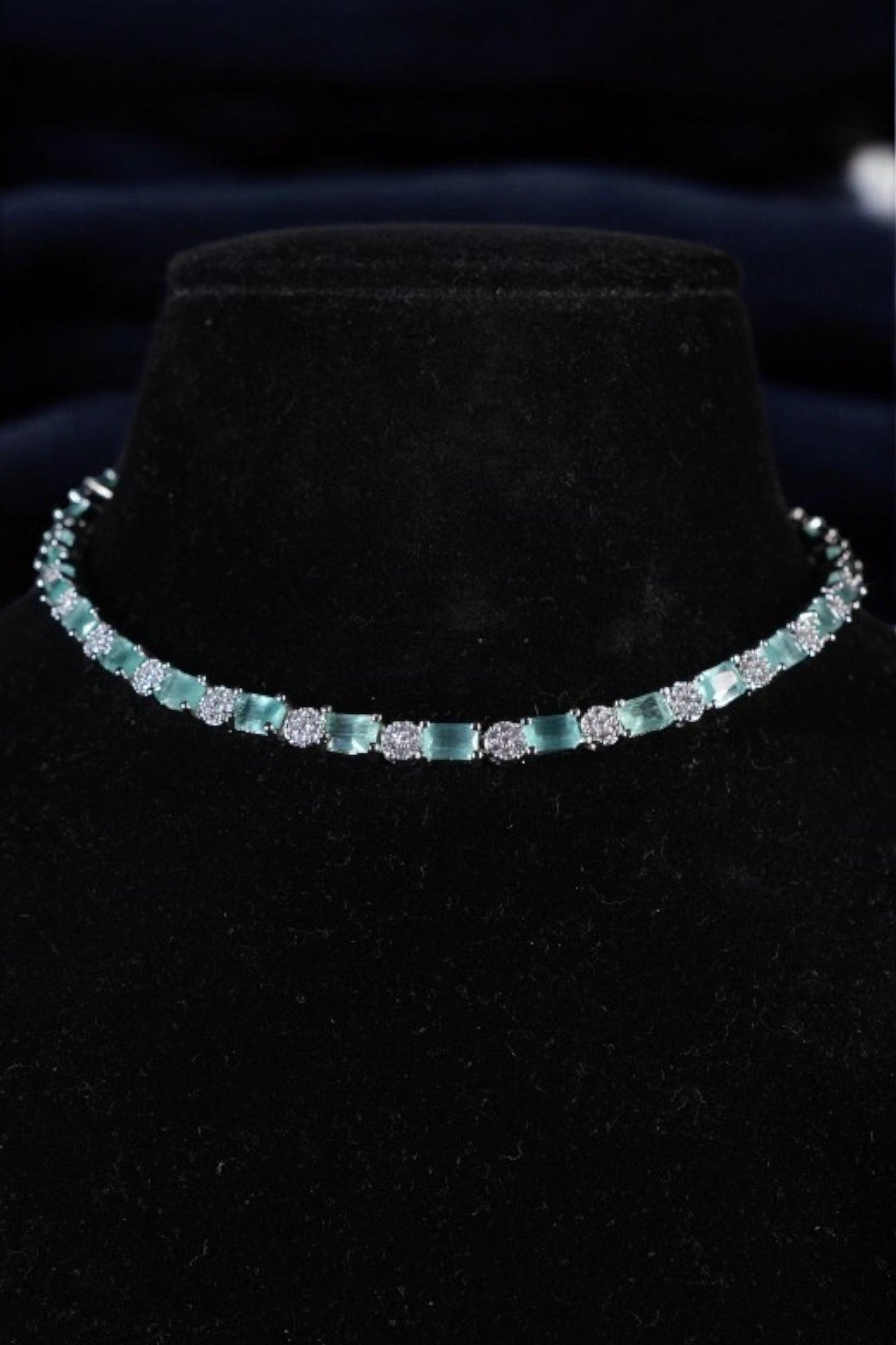 "DMONDE" Turquoise Diamond String Set