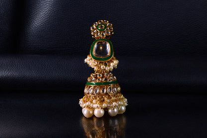 "AMIRA" Glass Green Round Kundan Set