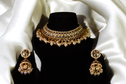 "AMIRA" Gilded Gold Kundan Set