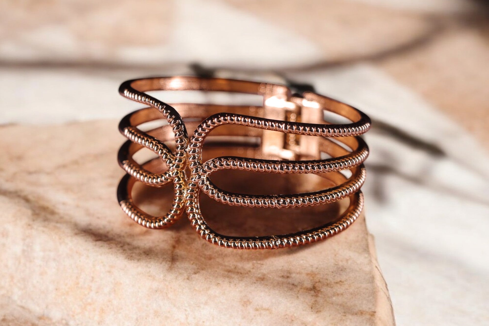 "VIENNA" Gold Texture Bangle
