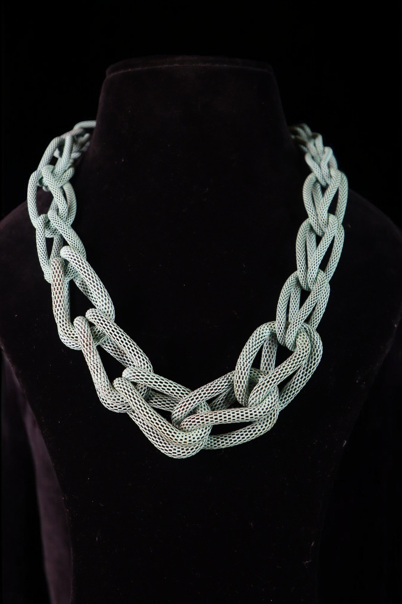 "VIENNA" Marine Chain Links Neckpiece