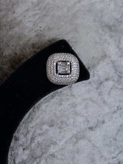 "VIENNA" Diamond White Earrings