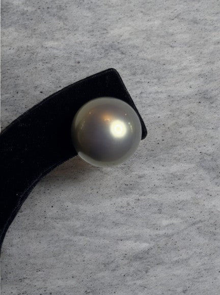 "VIENNA" Glam Silver Earrings