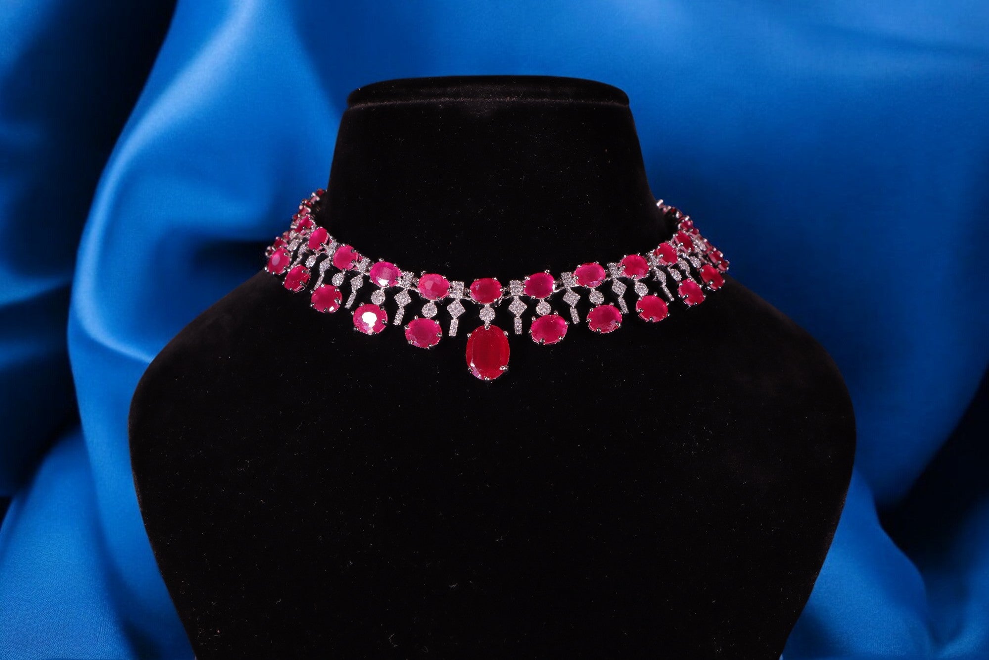 "DMONDE" Pink Stone Necklace Set