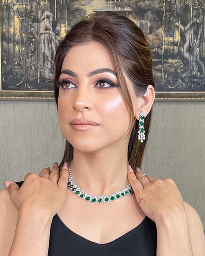 "DMONDE" Royal Emerald Ivy Diamond Necklace Set